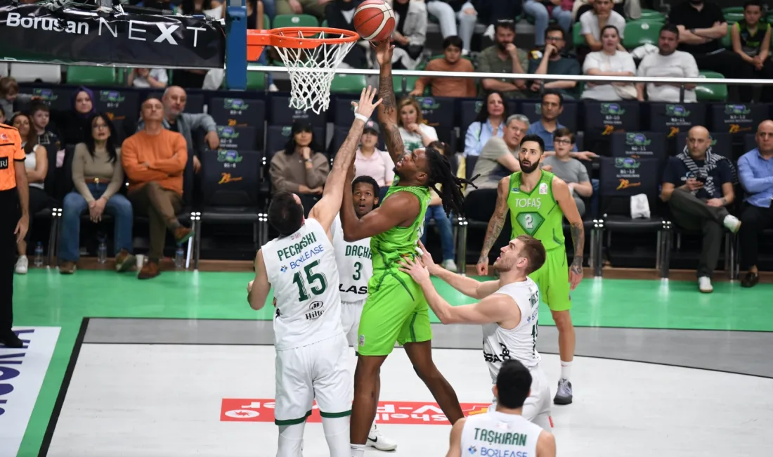 TOFAŞ Basketbol Takımı, ligin 21. haftasında sahasında Darüşşafaka Lassa’yı 111-93’lük